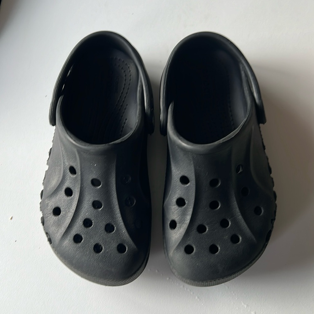 Black Crocs. Size 11